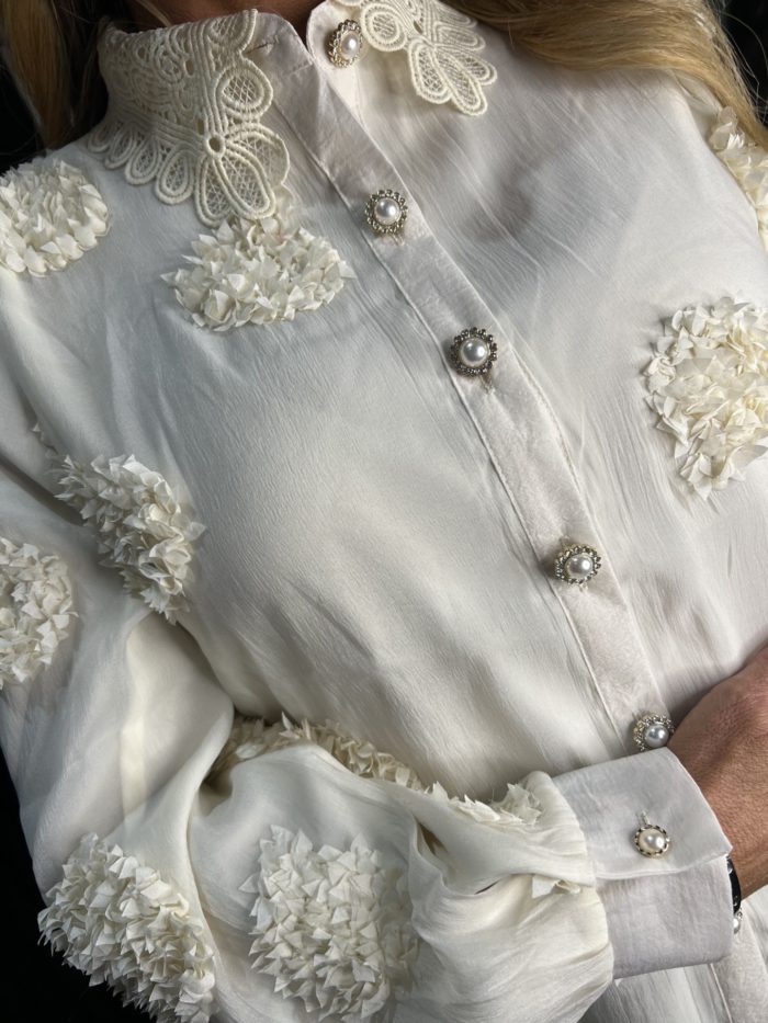 Pearl Button Floral Detail Shirt - Image 3