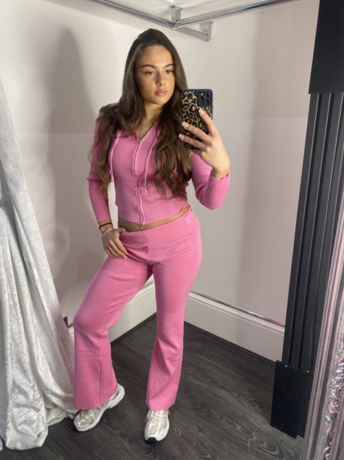 pink b set